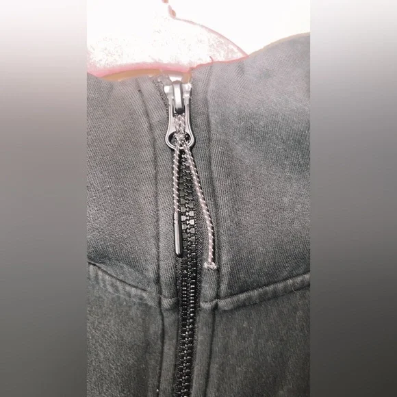 Nike Tech - Picture 4 of 8